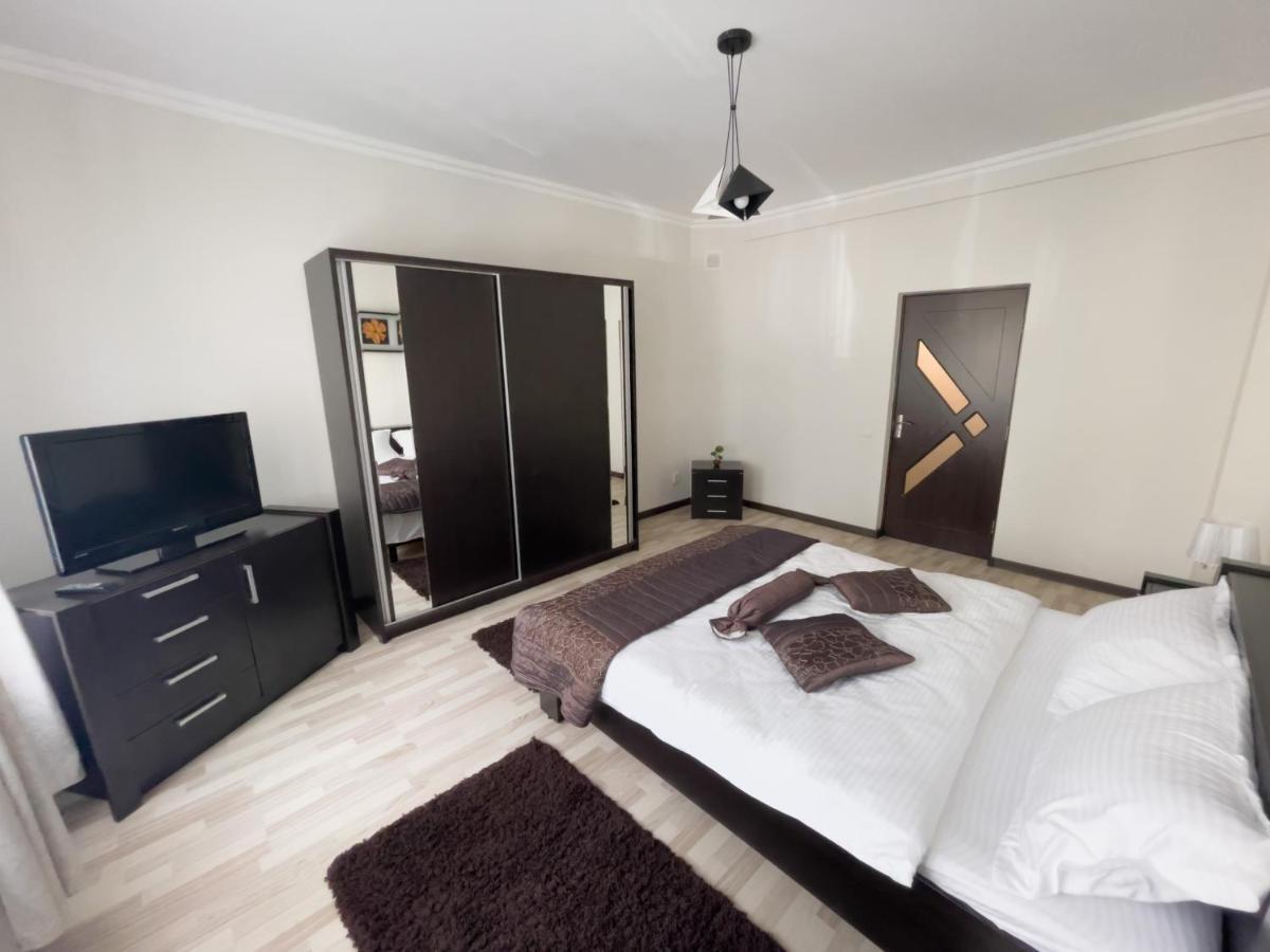 Enjoy Apartments - Spacious Retreat In Our Villa Cluj-Napoca Exteriör bild