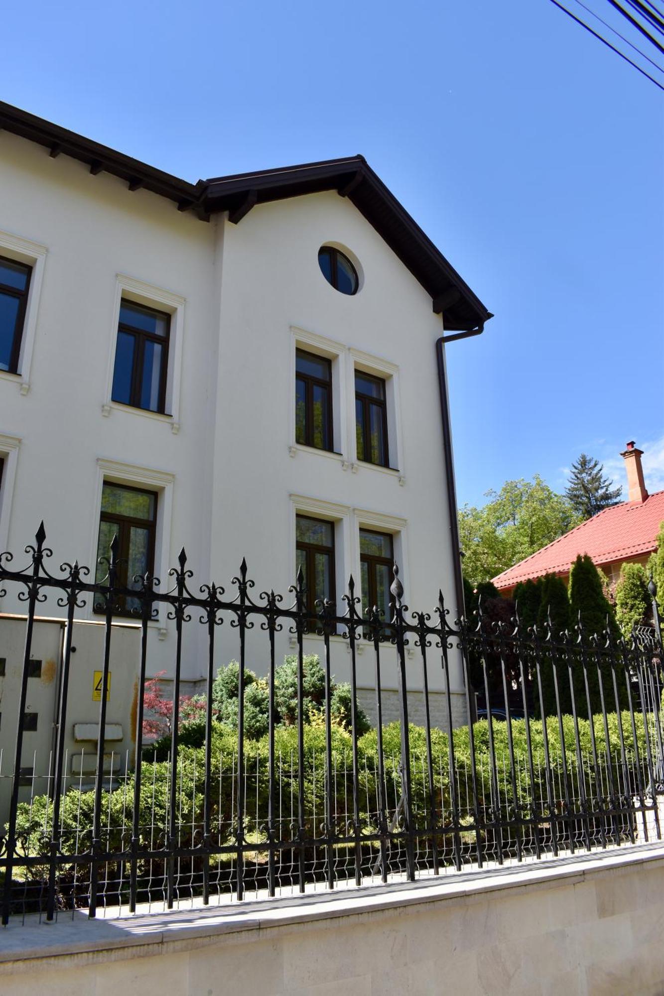 Enjoy Apartments - Spacious Retreat In Our Villa Cluj-Napoca Exteriör bild